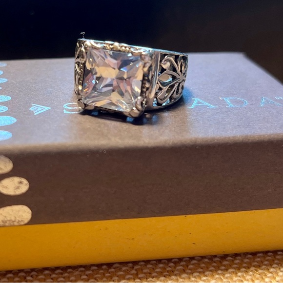 Silpada “Uptown” Ring - Picture 3 of 13